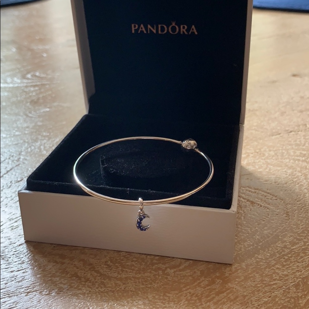 BRAND NEW Silver pandora bangle with moon charm